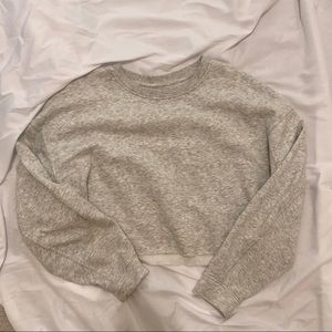 ZARA CROPPED SWEATSHIRT